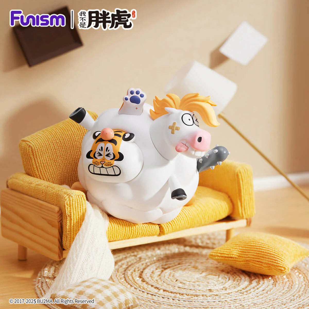 Alexander The Fat Tiger Dark Duo figure featuring a horse and tiger curled together on a sofa