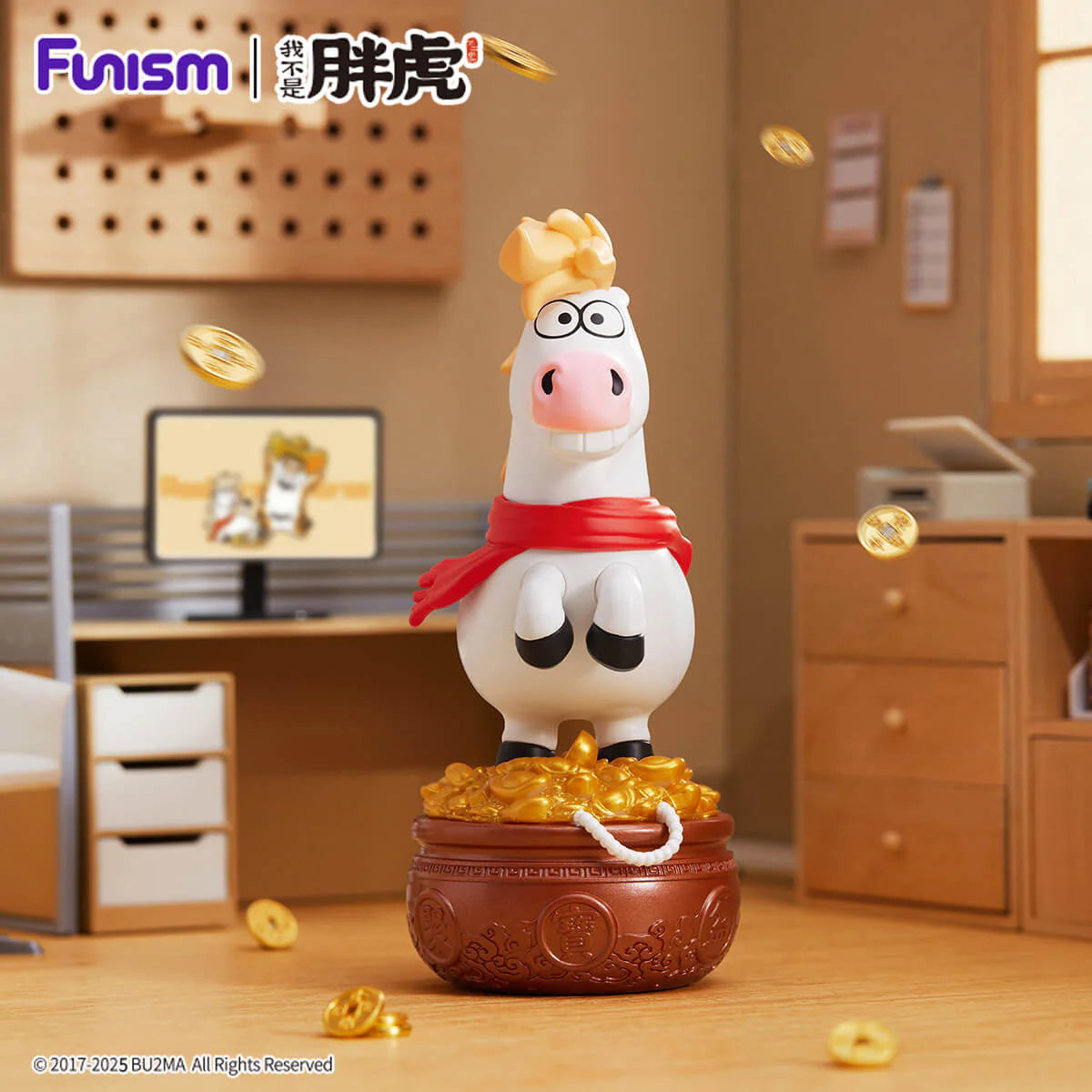 Alexander The Fat Tiger Dark Horse First figure standing on a pot overflowing with gold coins