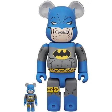 Front view of 400% and 100% Bearbrick Batman set in classic blue suit