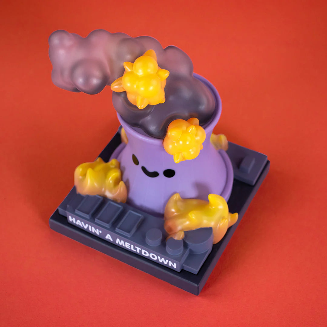 lil meltdown vinyl figure top view meltdown base text