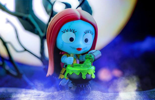 Sally Cosbi figure holding a cauldron from Nightmare Before Christmas Cosbi Blind Box