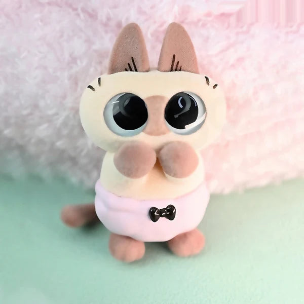 Nobeko Azukisan collectible cat in pink shorts with black bow