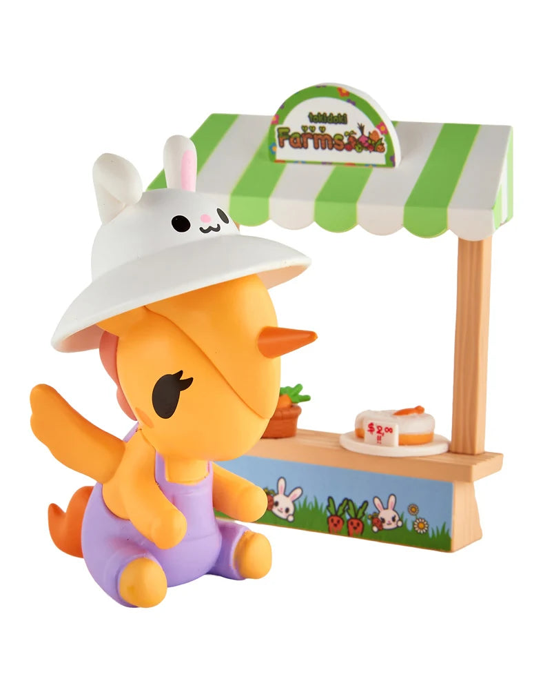 tokidoki Farmers Market Unicorno Carrot Cake Stand figure