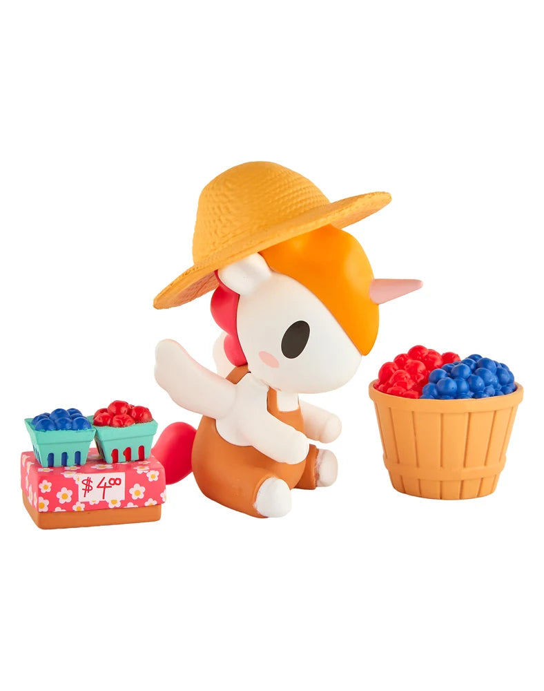 tokidoki Farmers Market Unicorno Fresh Berry Stand figure