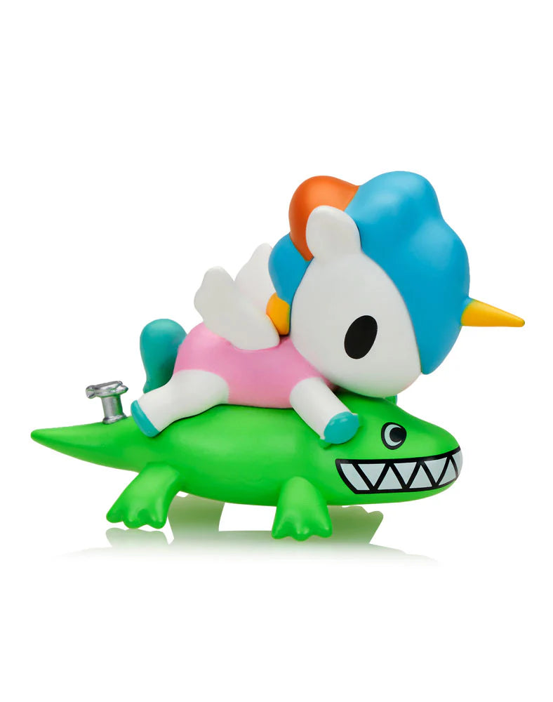 Fun in the Sun Unicorno figure riding inflatable green crocodile with magnet