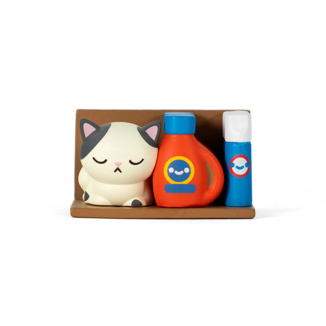 bodega kitties laundry cat with detergent figures
