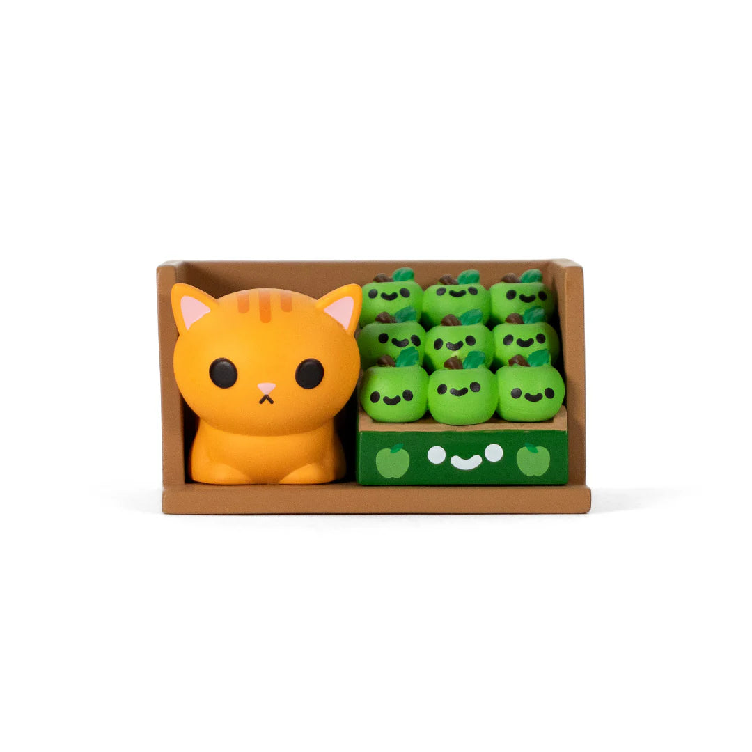 bodega kitties apples crate cat mini figures