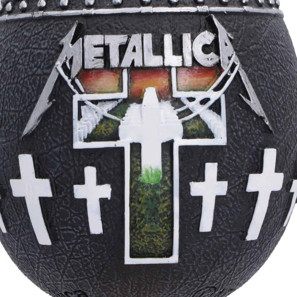 Close-up of the Master of Puppets album artwork ornament