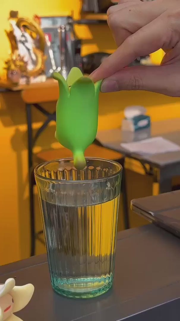 Mini Bananaers Dog Young Green Edition Video