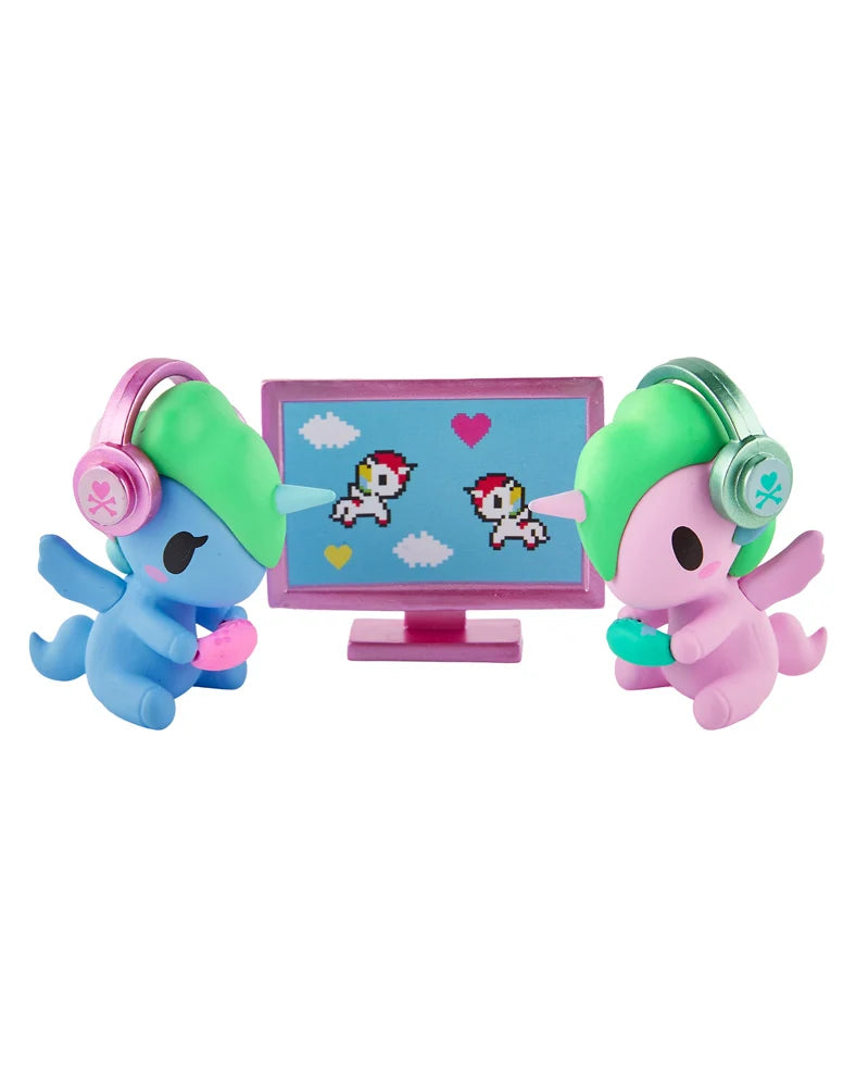 tokidoki Twinsies Unicorno Player 1 & Player 2 gaming figure set